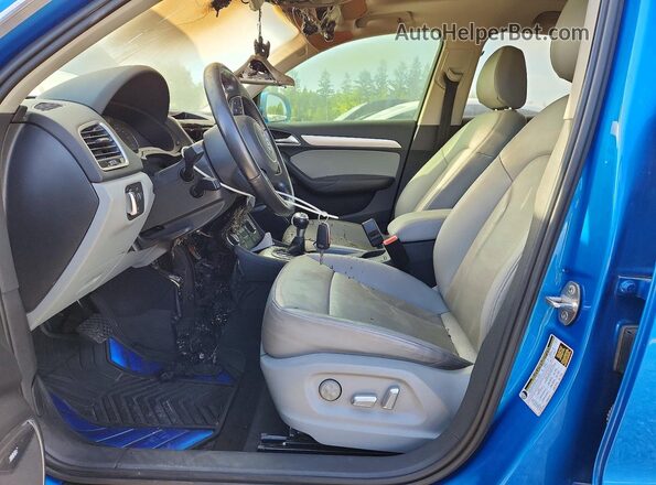 WA1GFCFS3GR006821 2016 AUDI Q3 Синий Вид салона спереди