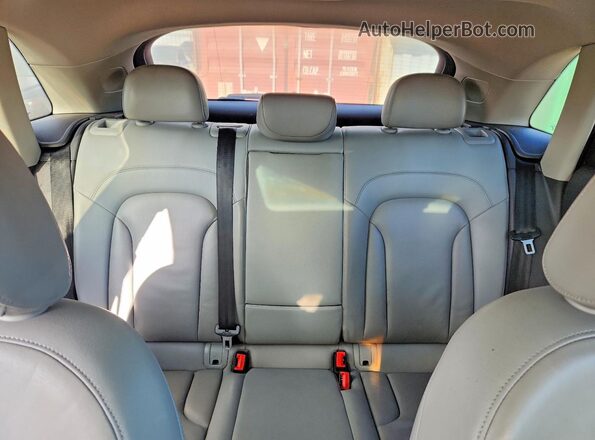 WA1GFCFS3GR006821 2016 AUDI Q3 Синий Вид задних сидений