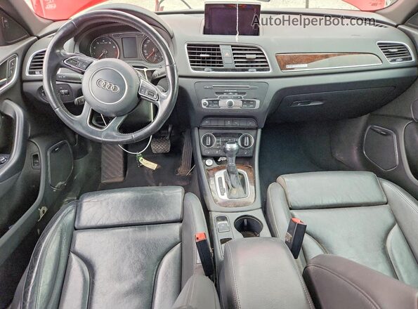 WA1GFCFS6GR008773 2016 AUDI Q3 Red Առջևի վահանակի տեսք
