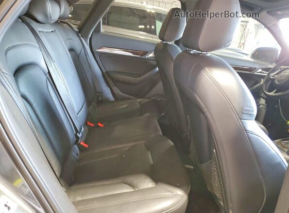 WA1GFCFS7GR023220 2016 AUDI Q3 Gray უკანა სალონის ხედი