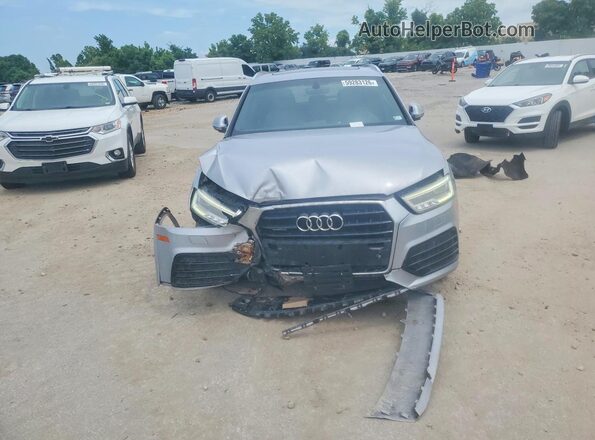 WA1GFCFS8GR002599 2016 AUDI Q3 Серебряный Вид спереди