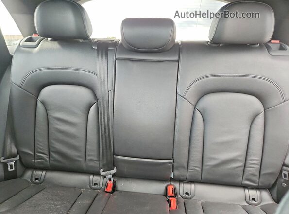 WA1JCCFS0HR010759 2017 AUDI Q3 Белый Вид задних сидений