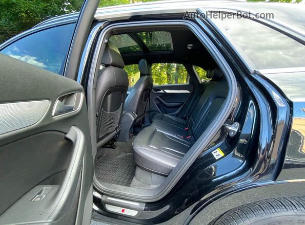 WA1JCCFS0JR010508 2018 AUDI Q3 Black 