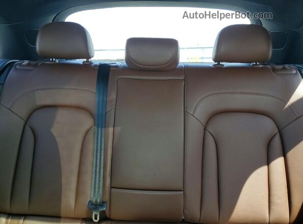 WA1JCCFS1JR022439 2018 AUDI Q3 White Rear seats view