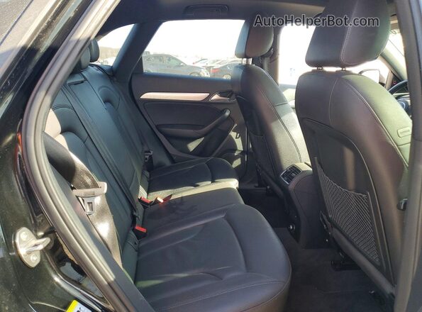 WA1JCCFS2HR005269 2017 AUDI Q3 Black Widok tylnych siedzeń