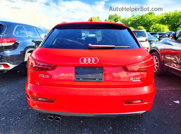 WA1JCCFS2HR009841 2017 AUDI Q3 Red Вид ззаду