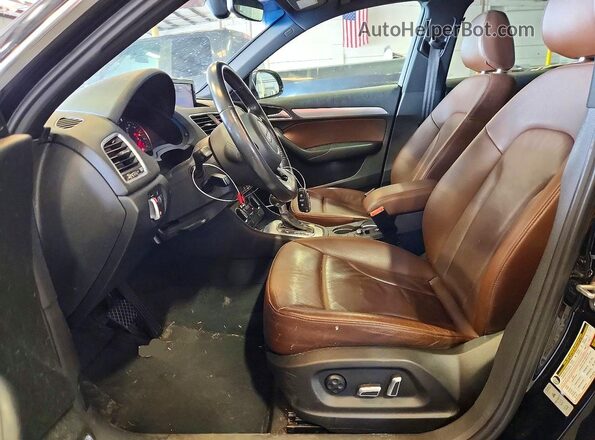 WA1JCCFS3JR019347 2018 AUDI Q3 Черный Вид салона спереди