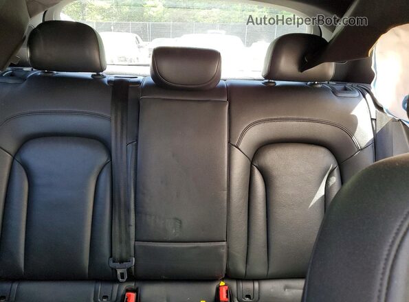 WA1JCCFS3JR022927 2018 AUDI Q3 Silver Rear seats view