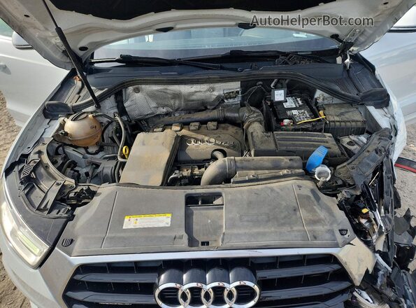 WA1JCCFS4HR008237 2017 AUDI Q3 Белый Вид подкапотного пространства