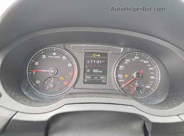 WA1JCCFS6JR021092 2018 AUDI Q3 Gray Vista del cuadro de instrumentos