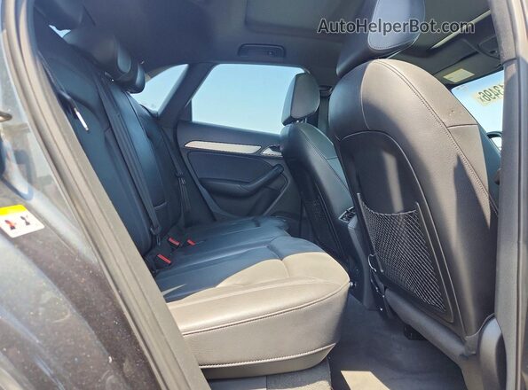 WA1JCCFS7JR019349 2018 AUDI Q3 Gray უკანა სალონის ხედი