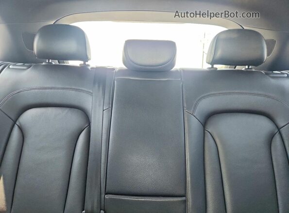 WA1JCCFS7JR019349 2018 AUDI Q3 Gray უკანა სავარძლების ხედი
