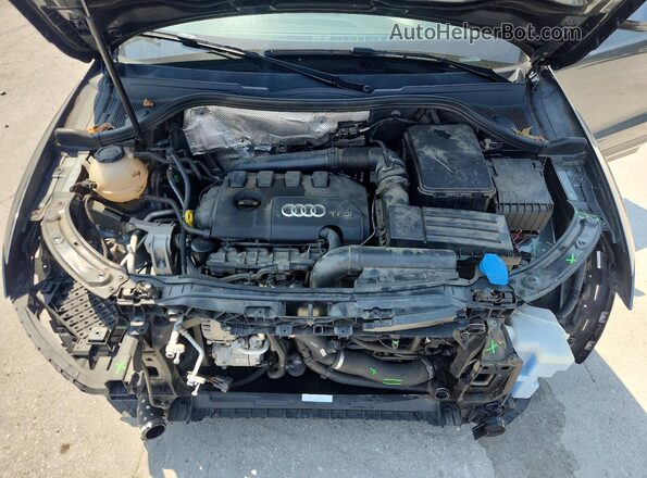 WA1JCCFS7JR019349 2018 AUDI Q3 Gray ძრავის განყოფილების ხედი