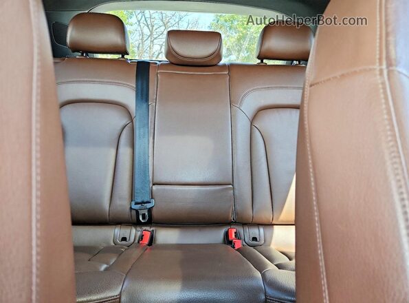 WA1JCCFS9JR029624 2018 AUDI Q3 Синий Вид задних сидений