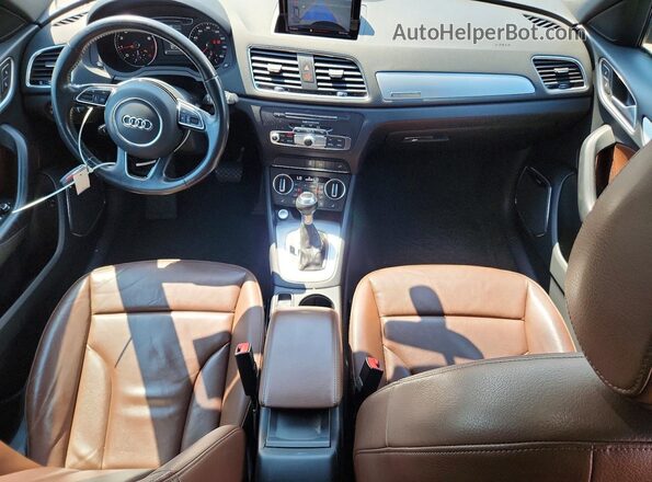 WA1JCCFS9JR029624 2018 AUDI Q3 Синий Вид панели приборов