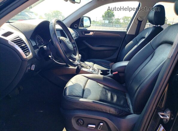 WA1L2AFP0HA006625 2017 AUDI Q5 Black Вид салону спереду