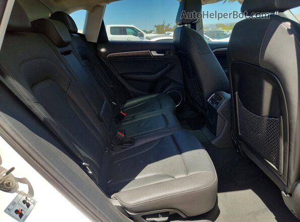 WA1L2AFP3GA119225 2016 AUDI Q5 White Rear interior view