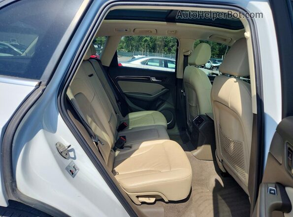 WA1L2AFP4GA024267 2016 AUDI Q5 White Vista interior trasera