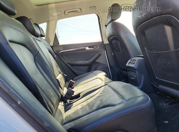 WA1L2AFP4HA022679 2017 AUDI Q5 White Սալոնի հետևի տեսք