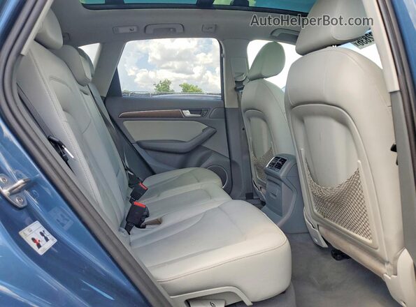 WA1L2AFP5HA045159 2017 AUDI Q5 Blue Vista interior trasera