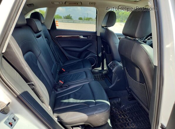 WA1L2AFP6GA083496 2016 AUDI Q5 White Vista interior trasera