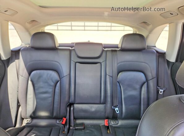 WA1L2AFP6GA083496 2016 AUDI Q5 White Vista de los asientos traseros
