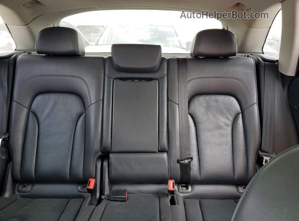 WA1L2AFP7GA064472 2016 AUDI Q5 Black Rear seats view
