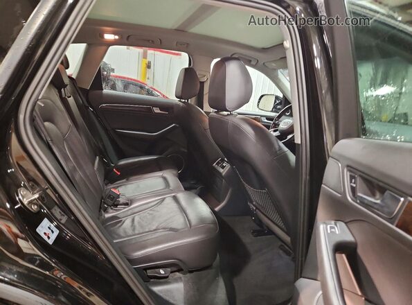 WA1L2AFP9GA060536 2016 AUDI Q5 Black Rear interior view