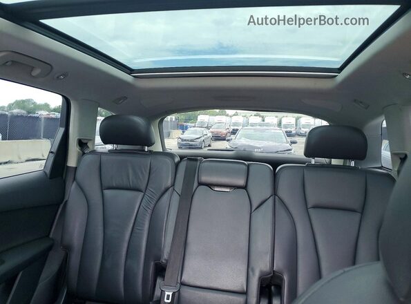 WA1LAAF70HD003497 2017 AUDI Q7 White Հետևի նստատեղերի տեսք