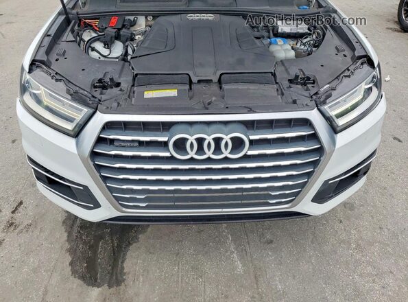 WA1LAAF70HD003497 2017 AUDI Q7 White Շարժիչի բաժամունքի տեսք