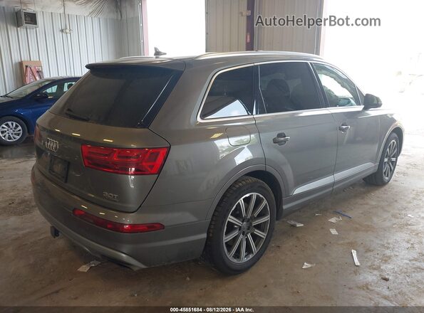WA1LAAF70HD019540 2017 AUDI Q7 Серый Задняя правая четверть