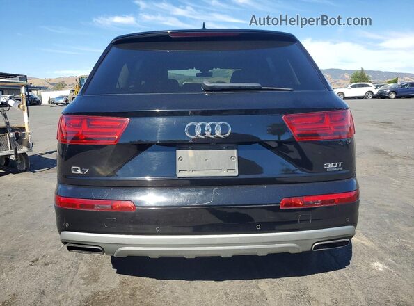 WA1LAAF70JD005787 2018 AUDI Q7 Black უკანა ხედი