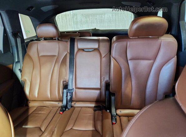 WA1LAAF70JD042404 2018 AUDI Q7 Серый Вид задних сидений