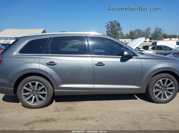 WA1LAAF71HD024262 2017 AUDI Q7 Gray Սալոնի հետևի տեսք