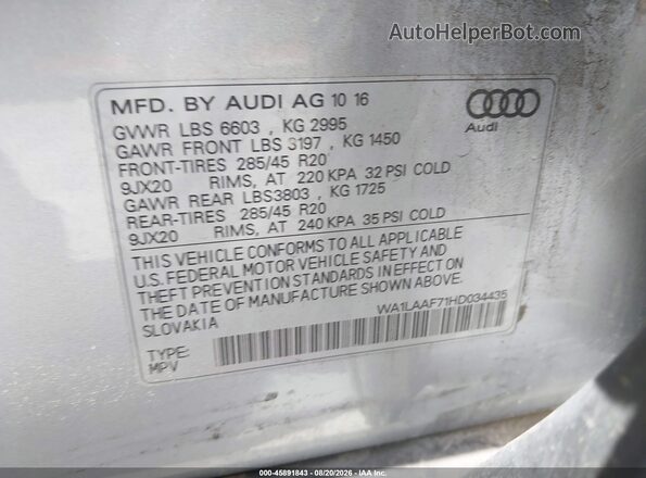 WA1LAAF71HD034435 2017 AUDI Q7 Silver Engine compartment view