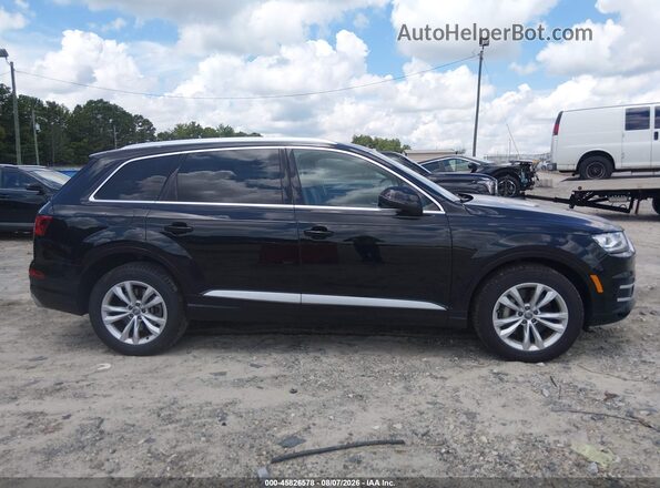 WA1LAAF72JD020646 2018 AUDI Q7 Black Rear interior view