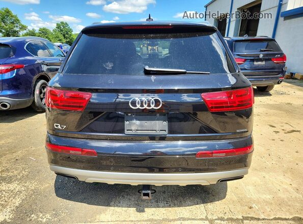 WA1LAAF72KD046682 2019 AUDI Q7 Black უკანა ხედი