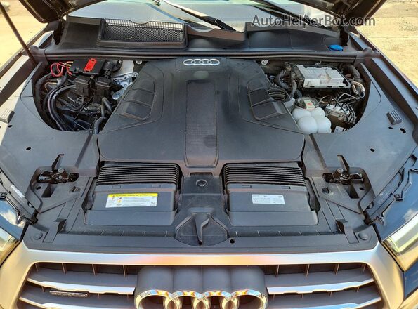 WA1LAAF72KD046682 2019 AUDI Q7 Black ძრავის განყოფილების ხედი
