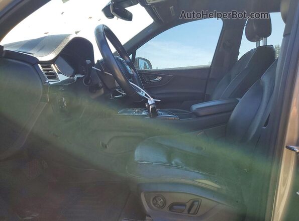 WA1LAAF73HD019242 2017 AUDI Q7 Tan Widok wnętrza z przodu