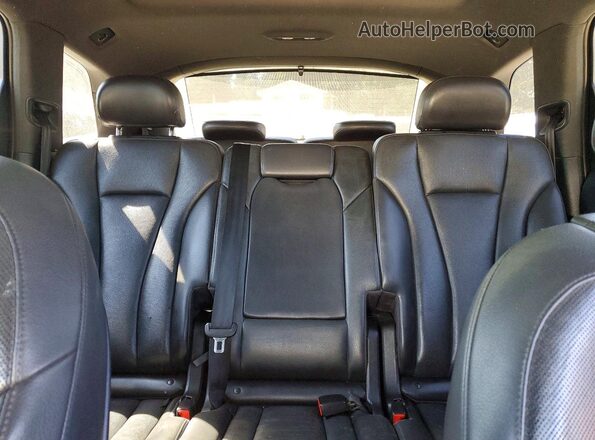 WA1LAAF73HD019242 2017 AUDI Q7 Tan Widok tylnych siedzeń