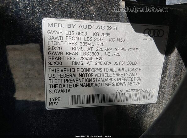 WA1LAAF73HD030502 2017 AUDI Q7 Black Widok komory silnika