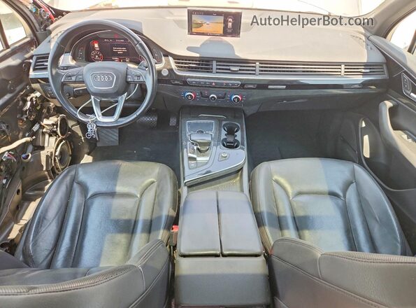 WA1LAAF73JD000910 2018 AUDI Q7 Gray Dashboard view