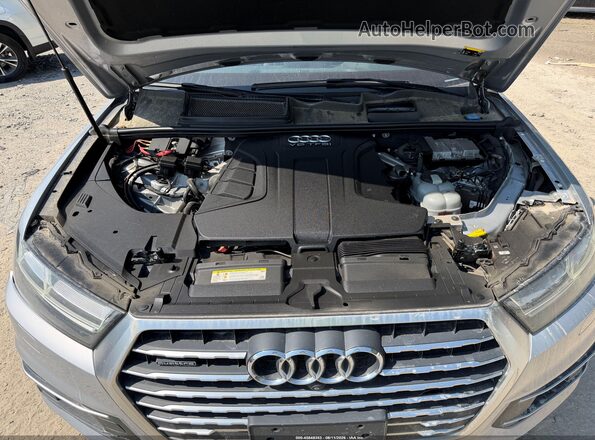 WA1LAAF74JD004268 2018 AUDI Q7  Engine compartment view