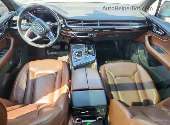 WA1LAAF75HD047155 2017 AUDI Q7 White Dashboard view