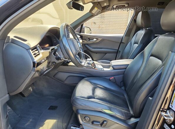 WA1LAAF76HD006503 2017 AUDI Q7 Black Widok wnętrza z przodu