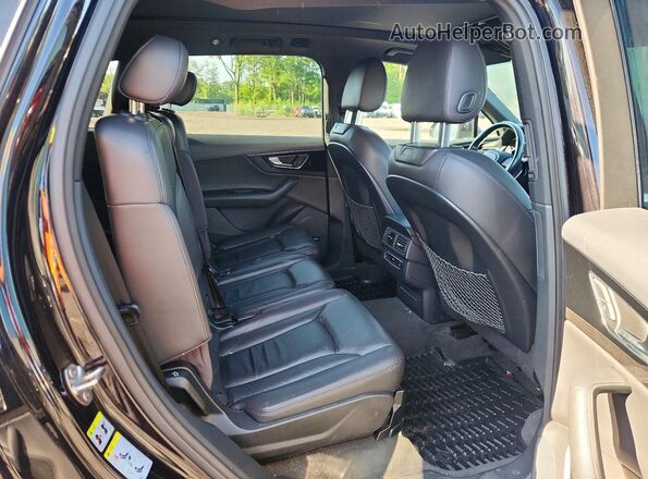 WA1LAAF76HD016691 2017 AUDI Q7 Black Vista interior trasera