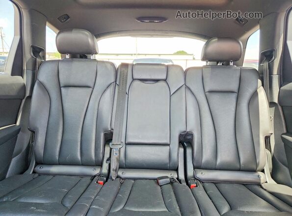 WA1LAAF76HD058729 2017 AUDI Q7 Gray Հետևի նստատեղերի տեսք
