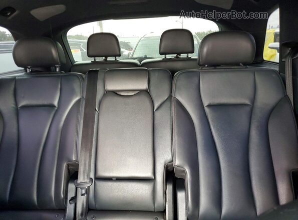 WA1LAAF77JD041055 2018 AUDI Q7 Gray Widok tylnych siedzeń