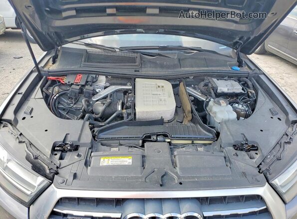 WA1LAAF77JD041055 2018 AUDI Q7 Gray Widok komory silnika