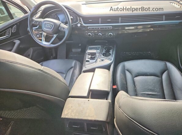 WA1LAAF78HD003487 2017 AUDI Q7 White Առջևի վահանակի տեսք